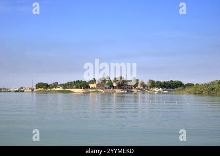 Confluenza dell'Eufrate e del fiume Tigri, Shatt al-Arab, al-Qurna, Bassora, Iraq Foto Stock