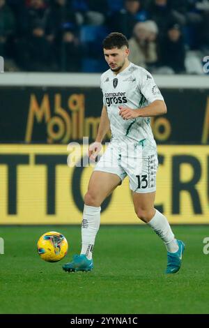 22 dicembre 2024; Stadio Gewiss, Bergamo, Italia, calcio di serie A, Atalanta contro Empoli; liberato Cacace di Empoli FC Foto Stock