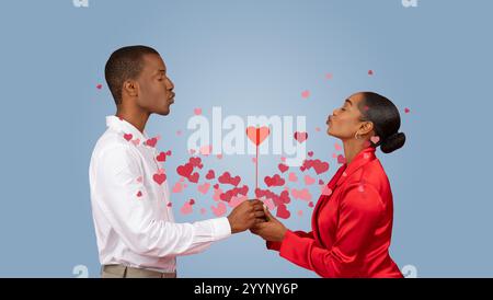 Coppia che condivide un momento di amore a San Valentino Foto Stock