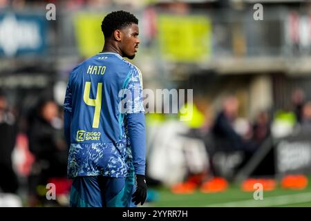 Rotterdam - Jorrel Hato della AFC Ajax guarda avanti durante il diciassettesimo round di gara della stagione Eredivisie 2024/2025. La partita è ambientata tra Sparta Rotterdam e Ajax a Het Kasteel il 22 dicembre 2024 a Rotterdam, nei Paesi Bassi. (VK Sportphoto/Rene Nijhuis) Foto Stock