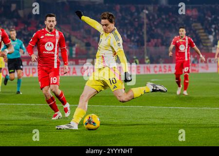 Kenan Yıldız in azione durante la partita di serie A tra AC Monza e Juventus il 22 dicembre 2024 all'U-Power Stadium di Monza, in Italia Foto Stock