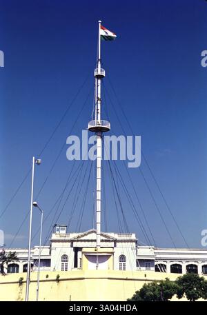 Storico palo di bandiera sollevato a Fort Saint George, Madras Chennai, Tamil Nadu, India, Asia Foto Stock