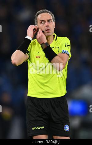 Roma, Italia. 2 marzo 2025. Arbitro Luca Pairetto la 27a giornata del Campionato di serie A tra A.S. Roma e Como 1907 allo Stadio Olimpico il 2 marzo 2025 a Roma, Italia. Crediti: Domenico Cippitelli/Alamy Live News Foto Stock