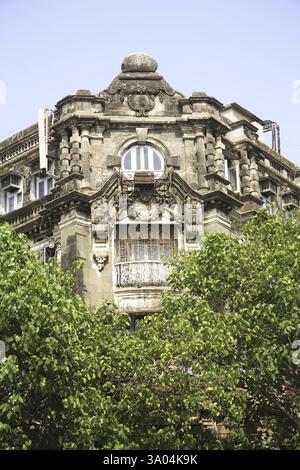 Vecchio edificio Ismail in Street Hutatma Chowk, Veer Nariman Road, Churchgate, Bombay Mumbai, Maharashtra, India, Asia Foto Stock