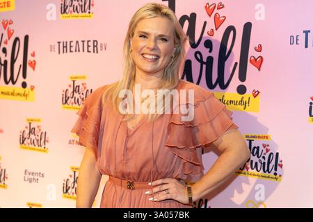 Anteprima Ja, ik wil AMSTERDAM, PAESI BASSI - 2 MARZO: Eveline Stallaart durante Premiere Ja, ik wil al DeLaMar il 2 marzo 2025 ad Amsterdam, Paesi Bassi. Foto di Silas Tahapary/BSR Agency 74846925.jpg Amsterdam DeLaMar Paesi Bassi contenuto non disponibile per la ridistribuzione nei Paesi Bassi direttamente o indirettamente tramite terze parti. Copyright: XBSRxAgencyx Foto Stock