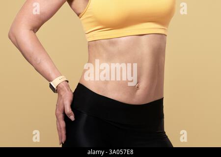 Risultato di una formazione moderna in mezza età durante l'epidemia di COVID-19 Foto Stock