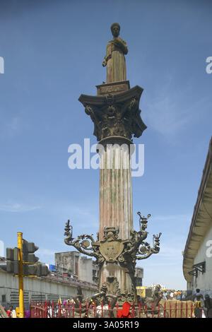 Statua di Manockjee Cursetjee ora Khada Parsi, Bombay, Mumbai, Maharashtra, India, Asia Foto Stock