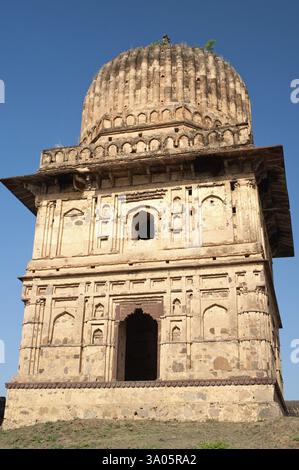 Cenotafi dei governanti, Orchha, Tikamgarh, Madhya Pradesh, India, Asia Foto Stock