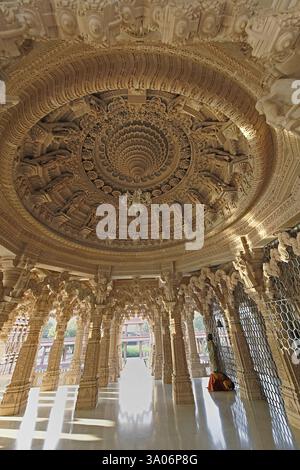Tempio BAPS Swaminarayan, distretto di Bhavnagar, Gujarat, India, Asia Foto Stock