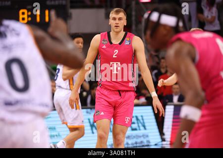 Bonn, Germania. 1 marzo 2025. Sam Griesel (Bonn), Telekom Baskets Bonn vs Rostock Seawolves, easyCredit BBL, Matchday 22, Bonn, 01.03.2025. Crediti: Juergen Schwarz/Alamy Live News Foto Stock