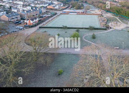 Vista aerea di grovesnor e hilbert Park, risalente al 1889, nel centro dei pozzi Royal Tunbridge nel kent Foto Stock