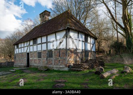 Pendean Farmhouse, uno dei vecchi edifici all'interno del Weald and Downland Living Museum. Febbraio 2025 Foto Stock