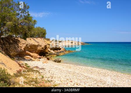 La costa meridionale dell'isola di Ano Koufonisi. Koufonisia, piccole Cicladi, Grecia Foto Stock