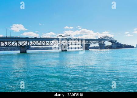 Il Ponte del porto di Auckland, Isola del nord, Nuova Zelanda Foto Stock
