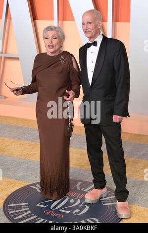 Debbie Harry und John Waters bei der Vanity Fair Oscar Party 2025 anlässlich der 97. Oscar-Verleihung im Wallis Annenberg Center for the Performing Arts Beverly Hills, 02.03.2025 anni Foto Stock