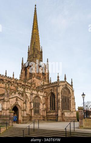 La Chiesa di tutti i Santi a Rotherham o Rotherham Minster Foto Stock