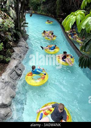 Giostre al Siam Park , un parco acquatico a Tenerife, una delle Isole Canarie della Spagna, probabilmente il migliore al mondo con un tema thailandese Foto Stock