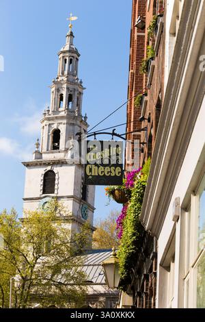 Cartello del pub Cheshire Cheese, Londra Foto Stock