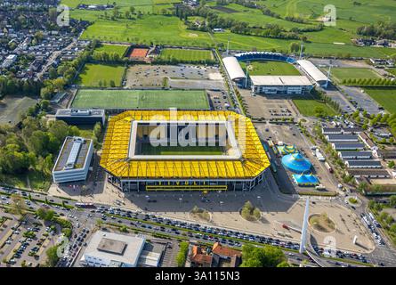 Vista aerea, Aachen Tivoli, stadio di calcio nel parco sportivo Soers, sede della squadra di calcio Alemannia Aachen, circo Roncalli Foto Stock