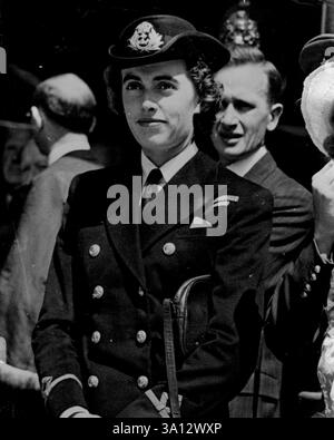 Patricia Mountbatten to Marry - Un recente ritratto di Miss Patricia Edwina Victoria Mountbatten. Miss Patricia Mountbatten, figlia maggiore di 22 anni dell'ammiraglio Lord Louis Mountabatten e di Lady Louis Mountbatten, è in procinto di sposare il capitano Lord Brabourne Coldstream Guards, è stato annunciato oggi (mercoledì). La coppia si incontrò nel comando del Sud-Est Asiatico, quando Lord Brabourne era al comando del generale Sir William Slim ***** Forze terrestri alleate, SEAC. 31 luglio 1946. Foto Stock