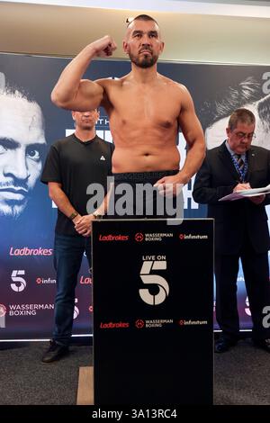 Maldron Hotel Brighton City Centre, 31 Cannon PL, Brighton and Hove, Brighton. Questa immagine raffigura Vaclav Pesjar al giorno di pesatura per Tommy Welch vs Vaclav Pesjar come parte della undercard per il match di pugilato Harlem Eubank vs Tyrone McKenna di venerdì 7 marzo al Brighton Centre. . David Smith/Alamy 6 marzo 2025 Foto Stock