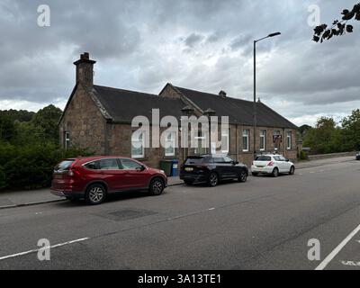 Splendida cittadina scozzese delle Highland di Aberlour a Speyside in Scozia. Antichi edifici in pietra e viste del villaggio. Attrazione turistica scozzese Foto Stock