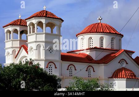 Chiesa di San Nicola - Chiesa di Agios Nikolaos, Livadia, Tilos, isole del Dodecaneso, Egeo meridionale, Grecia. Preso maggio 2025 Foto Stock