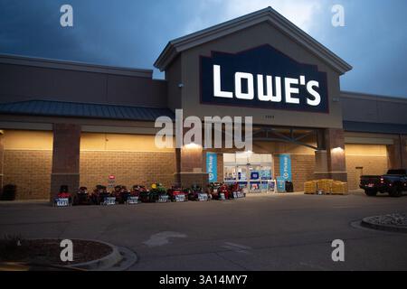 Lowe's Home Improvement Center, University Village Shopping Center, Colorado Springs, Colorado Foto Stock