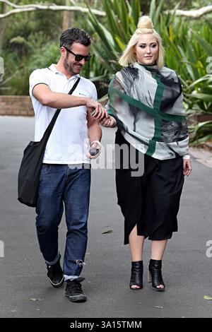 Sydney, Australia. 21 marzo 2014. SYDNEY, AUSTRALIA - 24 MARZO: Hayley Hasselhoff si è presa una pausa dal lavoro serio per divertirsi il lunedì al Taronga Park Zoo il 24 marzo 2014 a Melbourne, Australia persone: Hayley Hasselhoff Credit: Storms Media Group/Alamy Live News Foto Stock