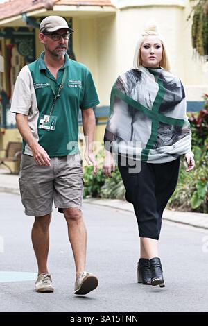 Sydney, Australia. 21 marzo 2014. SYDNEY, AUSTRALIA - 24 MARZO: Hayley Hasselhoff si è presa una pausa dal lavoro serio per divertirsi il lunedì al Taronga Park Zoo il 24 marzo 2014 a Melbourne, Australia persone: Hayley Hasselhoff Credit: Storms Media Group/Alamy Live News Foto Stock