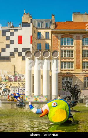 Francia, Parigi, Les Halles - quartiere Beaubourg, la fontana Stravinsky di Jean Tinguely e Niki de Saint Phalle Foto Stock