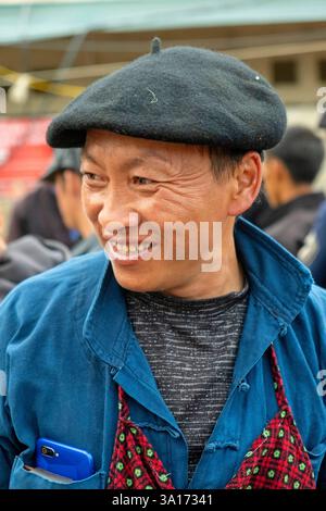 Vietnam, Tonchino superiore, provincia di Dong Van, Dong Van, mercato settimanale dei gruppi etnici Hmong, mercato del bestiame Foto Stock