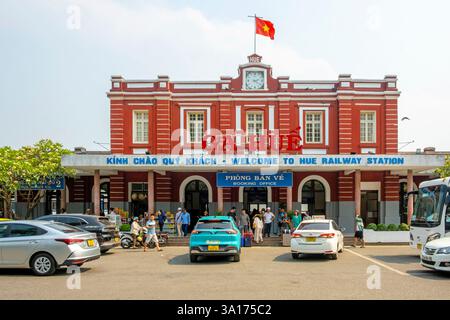 Vietnam, Centro, provincia di Thua Thien Hue, stazione ferroviaria di Hue Foto Stock