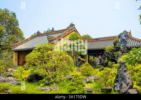 Vietnam, Centro, provincia di Thua Thien Hue, Hue, la città imperiale dichiarata Patrimonio dell'Umanità dall'UNESCO, i giardini reali Foto Stock
