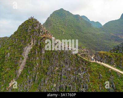 Vietnam, Tonchino superiore, regione di Dong Van, anello ha Giang o anello ha Giang, passo ma Pi Leng (vista aerea) Foto Stock