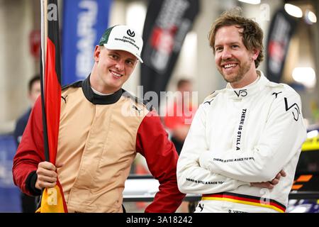 Sydney, Australia. 7 marzo 2025. Sebastian Vettel (R) e Mick Schumacher del Team Germany reagiscono prima della Race of Champions (ROC) Nations Cup all'Accor Stadium di Sydney, Australia, 7 marzo 2025. Crediti: Qian Jun/Xinhua/Alamy Live News Foto Stock