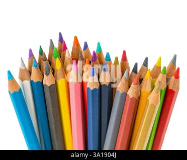 Un gruppo di matite colorate isolate su sfondo bianco Foto Stock