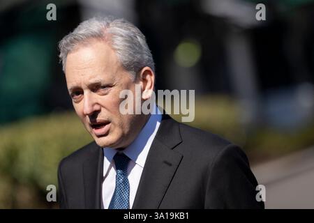 Washington, Stati Uniti. 7 marzo 2025. David Sacks della Casa Bianca "Crypto Czar" parla ai media alla Casa Bianca di Washington, DC, 7 marzo 2025. Credito: Chris Kleponis/CNP Credit: Abaca Press/Alamy Live News Foto Stock
