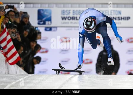 Lago Placid, Vereinigte Staaten. 7 marzo 2025. LAKE PLACID, NY, STATI UNITI - 07 MARZO: Austin Florian (USA) gareggia durante la gara maschile di Heat 3 il 7 marzo 2025 al Mt Van Hoevenberg di Lake Placid, NY, Stati Uniti (foto di David Kirouac) credito: dpa/Alamy Live News Foto Stock