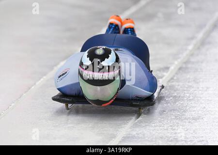 Lago Placid, Vereinigte Staaten. 7 marzo 2025. LAKE PLACID, NY, STATI UNITI - 07 MARZO: Austin Florian (USA) gareggia durante la gara maschile di Heat 3 il 7 marzo 2025 al Mt Van Hoevenberg di Lake Placid, NY, Stati Uniti (foto di David Kirouac) credito: dpa/Alamy Live News Foto Stock