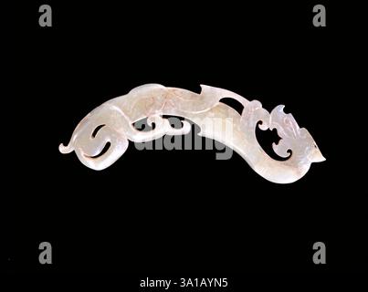 Ornamento Dragon e phoenix, anni '200 a.C.E... Foto Stock