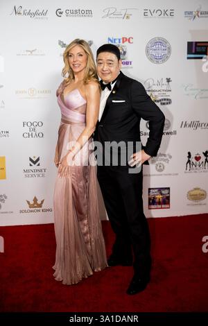 Joey Zhou, conduttrice TV/fondatrice LABA e attrice Marla Maples partecipa al Luxury Gala Academy Awards 2025 Viewing Party all'Universal Hilton. J.R.foto Foto Stock