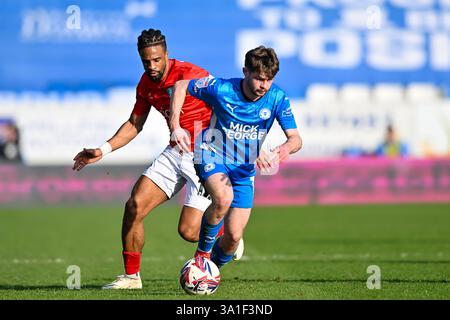 Cian Hayes (18 Peterborough United) va avanti durante la partita Sky Bet League 1 tra Peterborough e Wycombe Wanderers a London Road, Peterborough, sabato 8 marzo 2025. (Foto: Kevin Hodgson | mi News) crediti: MI News & Sport /Alamy Live News Foto Stock