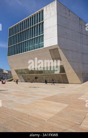 Porto, Portogallo - 10.10.2024: Casa De musica, Casa della musica, Porto, Portogallo Foto Stock
