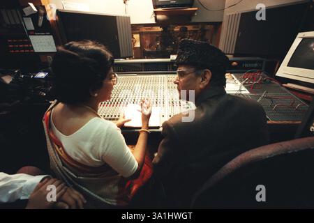 V. P. Singh Vishwanath Pratap Singh su computer Ex primo Ministro della Repubblica dell'India NO MR Foto Stock