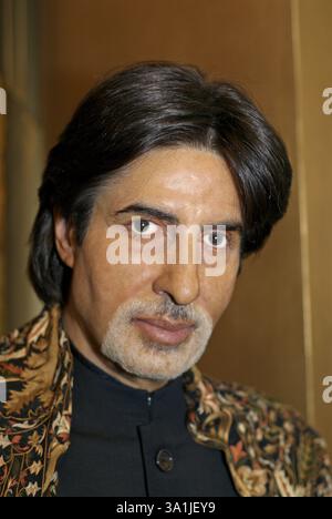 Statua in cera dell'attore modello Amitabh Bachchan al Museo delle cere Madame Tussauds, Londra, Regno Unito Inghilterra Foto Stock