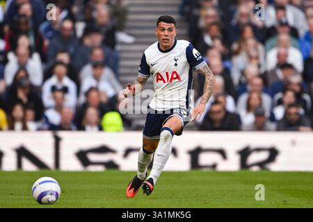 Londra, Regno Unito. 9 marzo 2025. Tottenham Hotspur Stadium LONDRA, INGHILTERRA - 09 MARZO: Pedro Porro del Tottenham in azione durante la partita di Premier League 2024/25 Matchweek 28 tra Tottenham Hotspur FC e AFC Bournemouth al Tottenham Hotspur Stadium il 9 marzo 2025 a Londra, Inghilterra. (David Horton/SPP) credito: SPP Sport Press Photo. /Alamy Live News Foto Stock