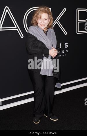 New York, Stati Uniti. 9 marzo 2025. NY. 9 marzo 2025. Brenda Vaccaro agli arrivi per la BORSA NERA Premiere, AMC Lincoln Square 13, New York, NY, 9 marzo 2025. Crediti: Kristin Callahan/Everett Collection/Alamy Live News crediti: Everett Collection Inc/Alamy Live News Foto Stock