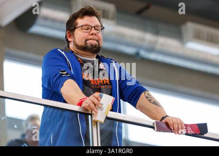 Erfurt, Germania. 8 marzo 2025. Tifosi, Publikum, Zuschauer Allianz MTV Stuttgart, 08.03.2025, Erfurt (Deutschland), pallavolo, 1. Bundesliga Frauen, Schwarz-Weiss Erfurt - Allianz MTV Stoccarda credito: dpa/Alamy Live News Foto Stock