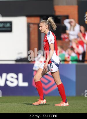 Arsenals Leah Williamson durante il quarto di finale di Adobe Women's fa Cup tra Arsenal e Liverpool al Meadow Park di Borehamwood domenica 9 marzo 2025. (Foto: Jade Cahalan | mi News) crediti: MI News & Sport /Alamy Live News Foto Stock